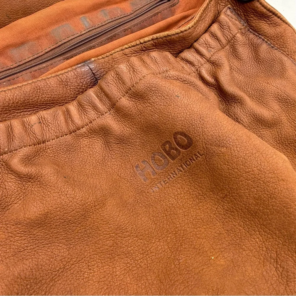 Hobo Brown Leather Crossbody Messenger Bag Distressed Grunge Bohemian Travel
